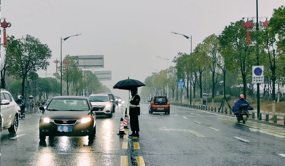 劳动庆幸，，，，，创立伟大！纪录那些通俗且伟大的劳动瞬间