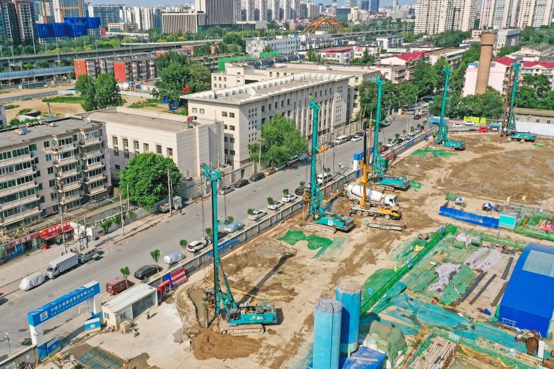 闪灼首都！优德88智能旋挖钻机集群助力民生工程