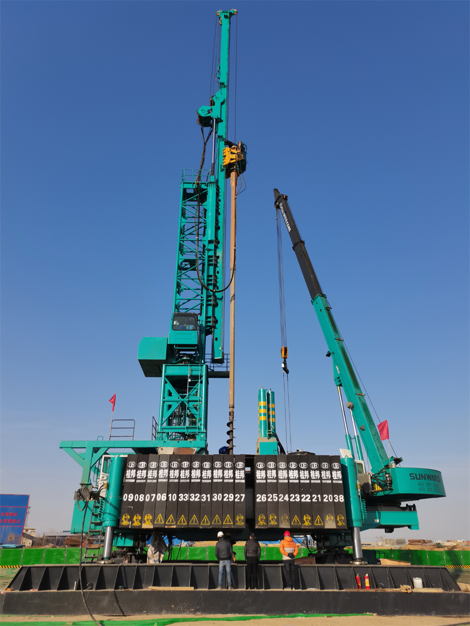 两项单冠，，，，，行业唯一！优德88智能两款桩工产品同获制造业单项冠军