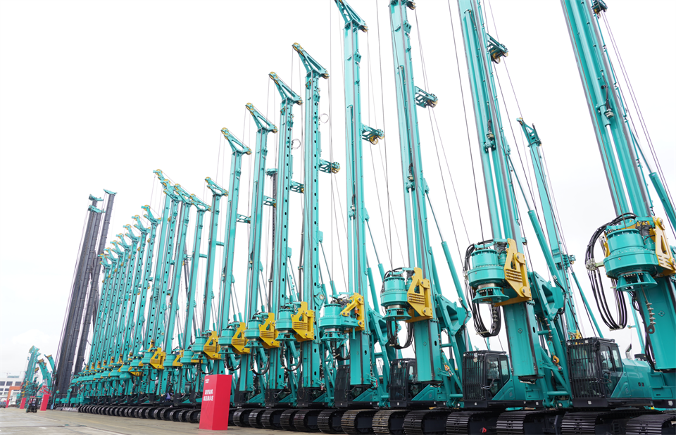 两项单冠，，，，，行业唯一！优德88智能两款桩工产品同获制造业单项冠军