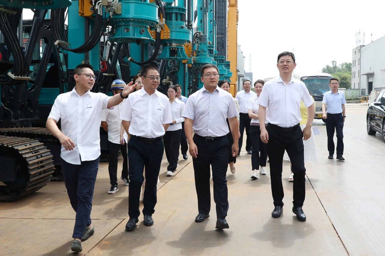 商务部自贸区港司调研优德88智能