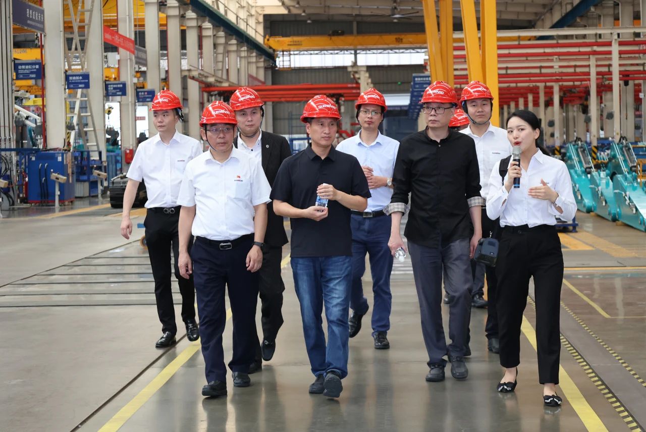 永青科技集团董事长胡晓东带队到访优德88智能