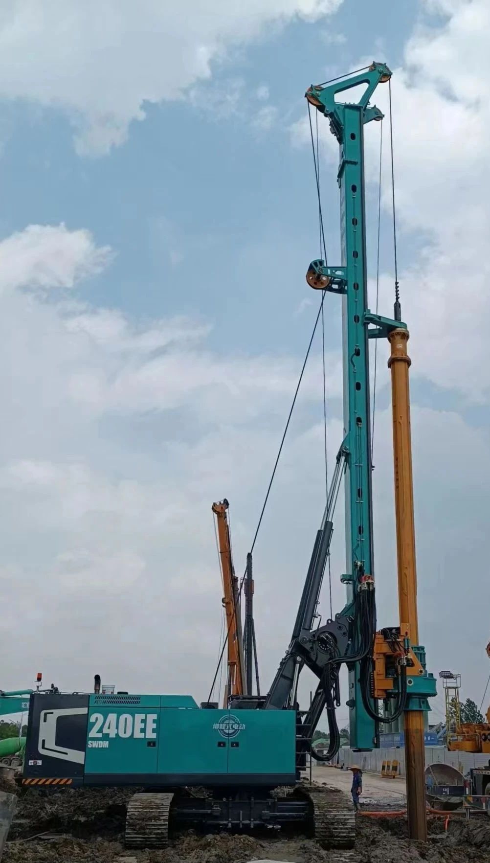 出道即巅峰！优德88智能增程式电动旋挖钻机硬核给“利”