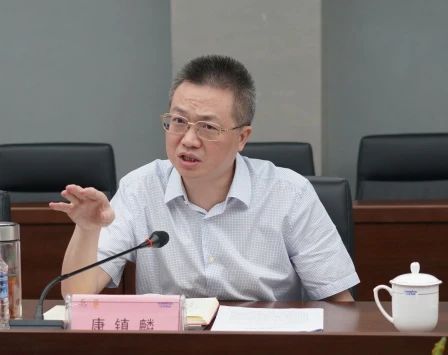 长沙市人民政府副市长、市工商联主席康镇麟调研优德88智能