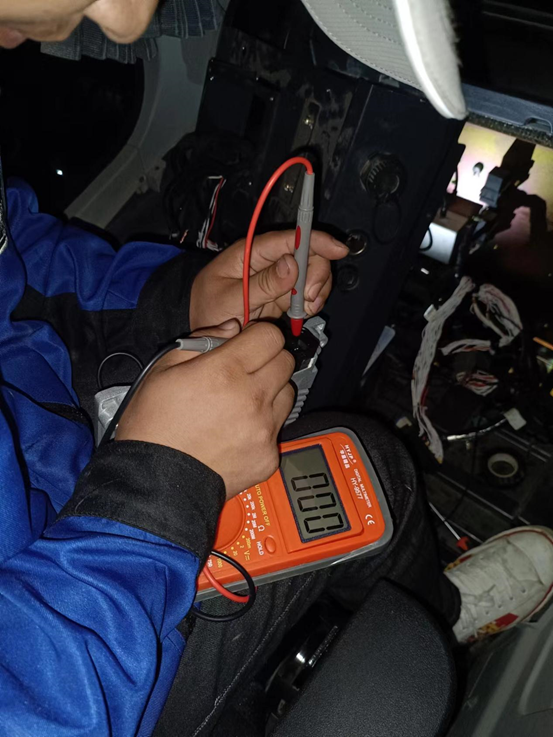 一线“热”闻 | 专业售后，，，专心折务！优德88智能挖掘机服务万里行一直在路上