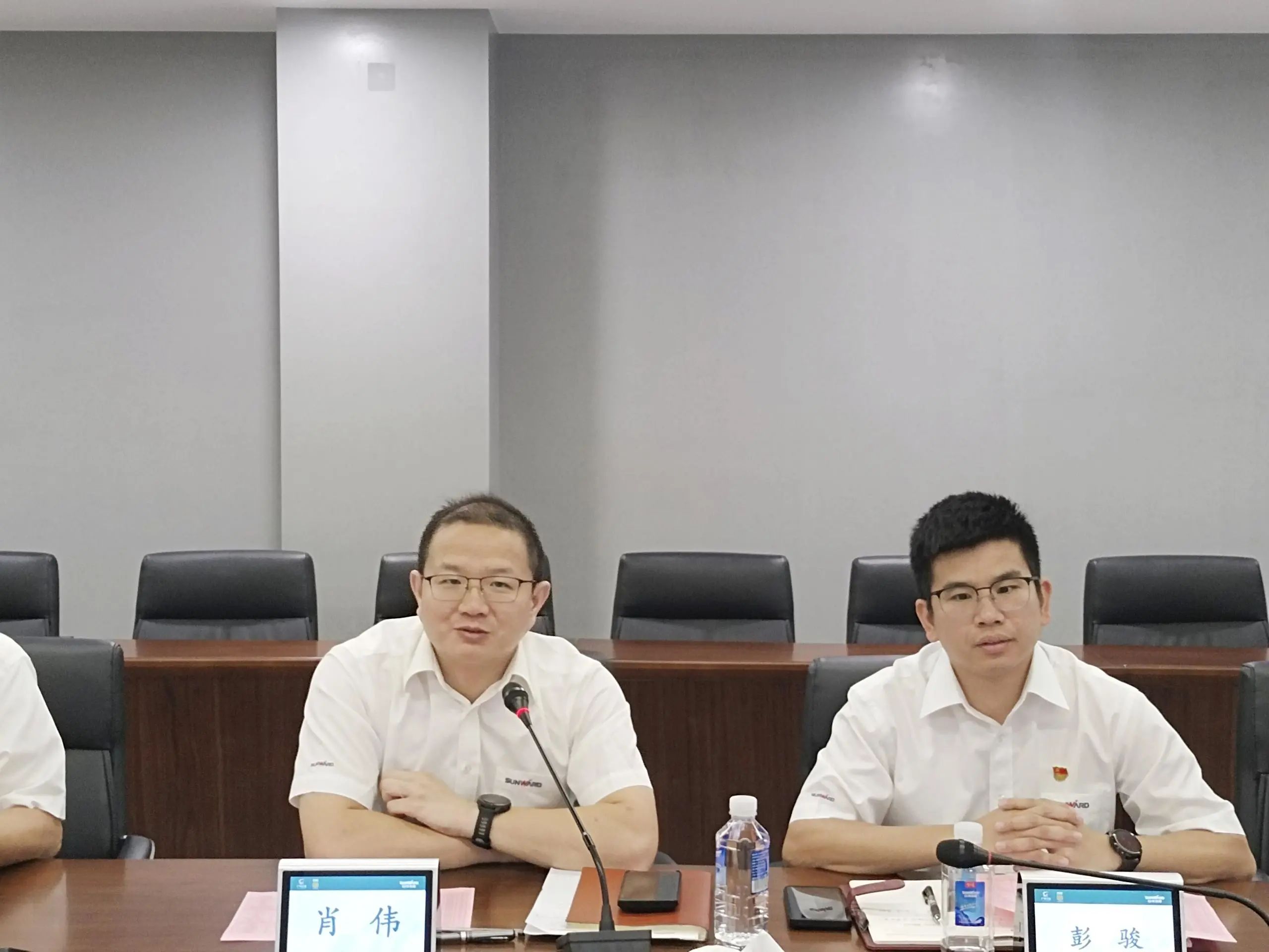 泛论心声，，共话未来！这场应届结业生员工座谈会，，很暖，，很知心！