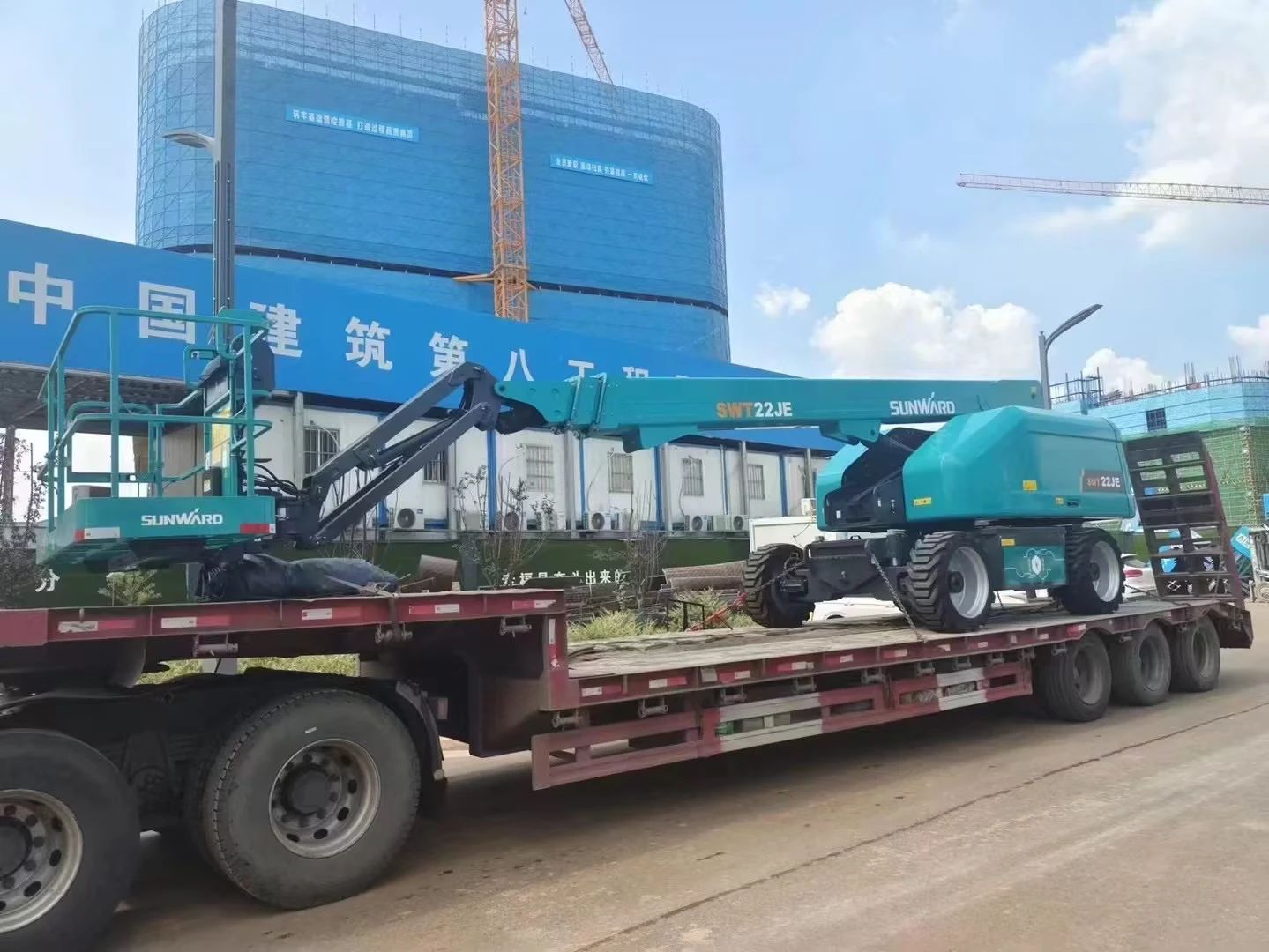 实力上新！优德88智能电动直臂高空作业平台进军华中市场