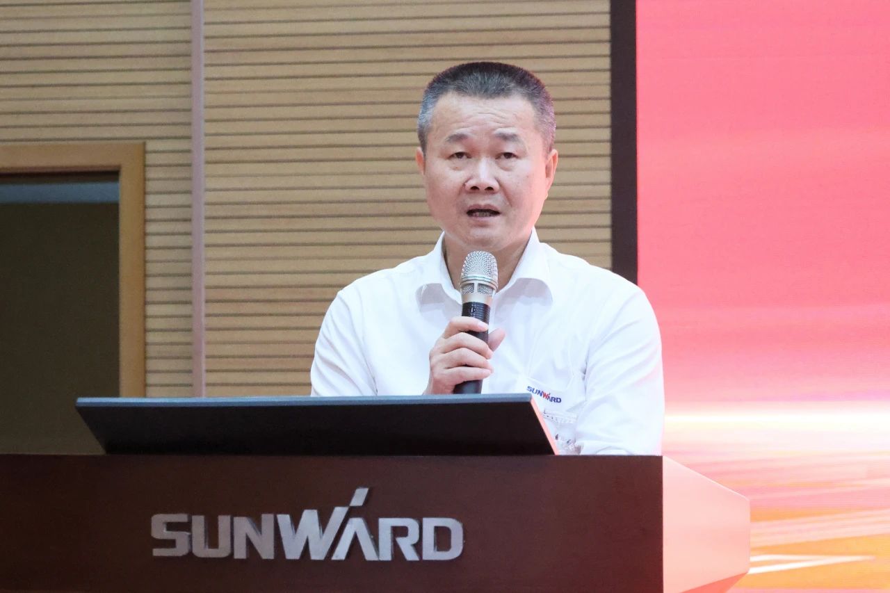 强信心 聚协力 共建优美家园——庆祝优德88智能建设24周年表扬大会盛大召开