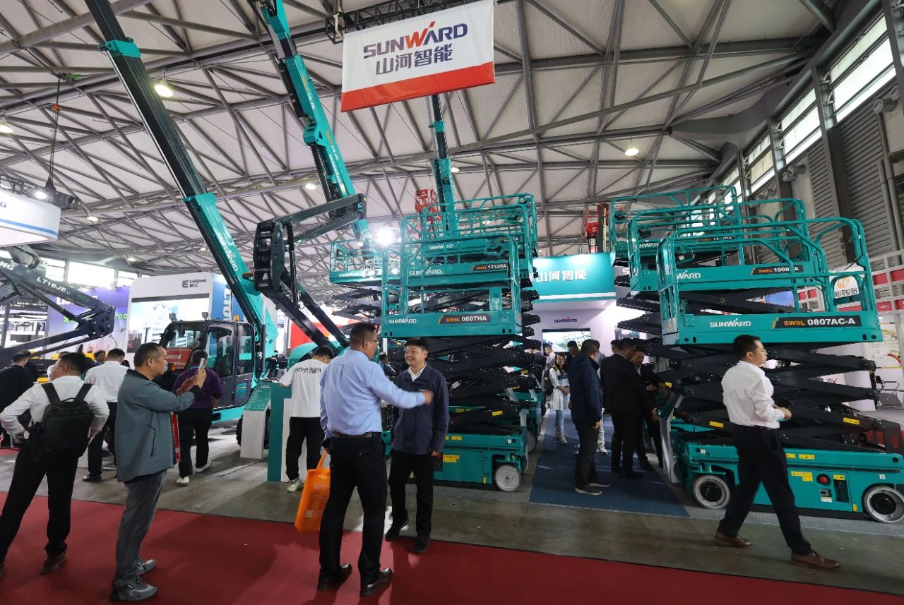 精品出击，，，闪灼魔都！优德88智能全系列高空机械亮相2023亚洲国际高空展