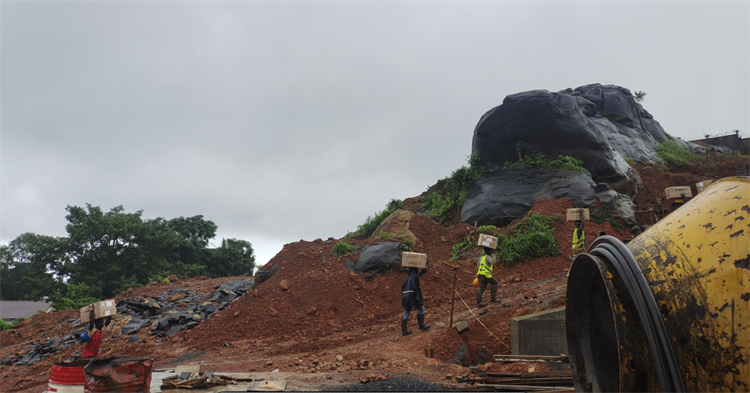 破万难，，，赶工期！优德88江麓打响西非“攻坚战”