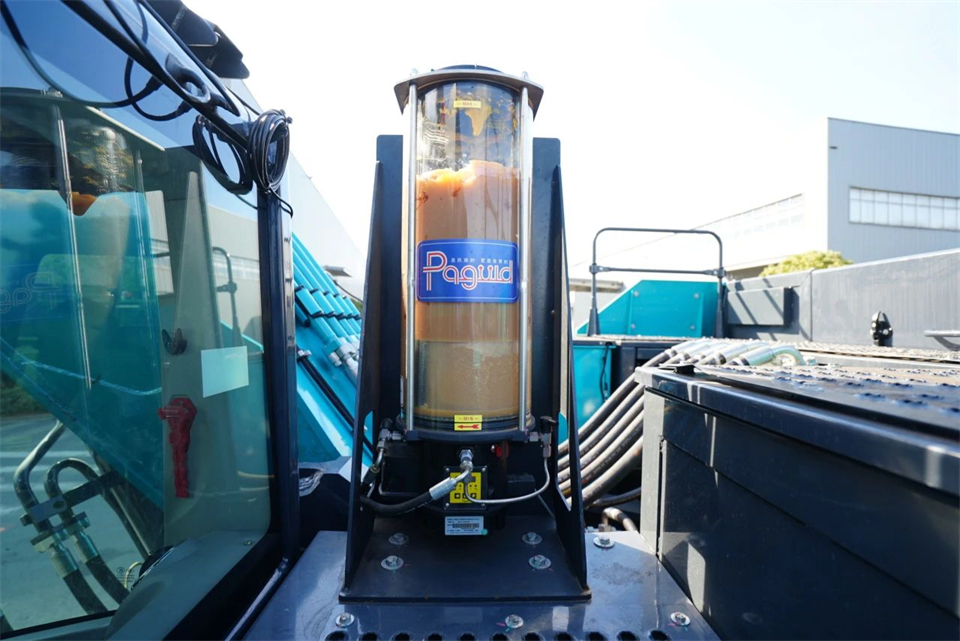 定制开发、功效更强！优德88智能SWE750ELR加长臂液压挖掘机下线交付