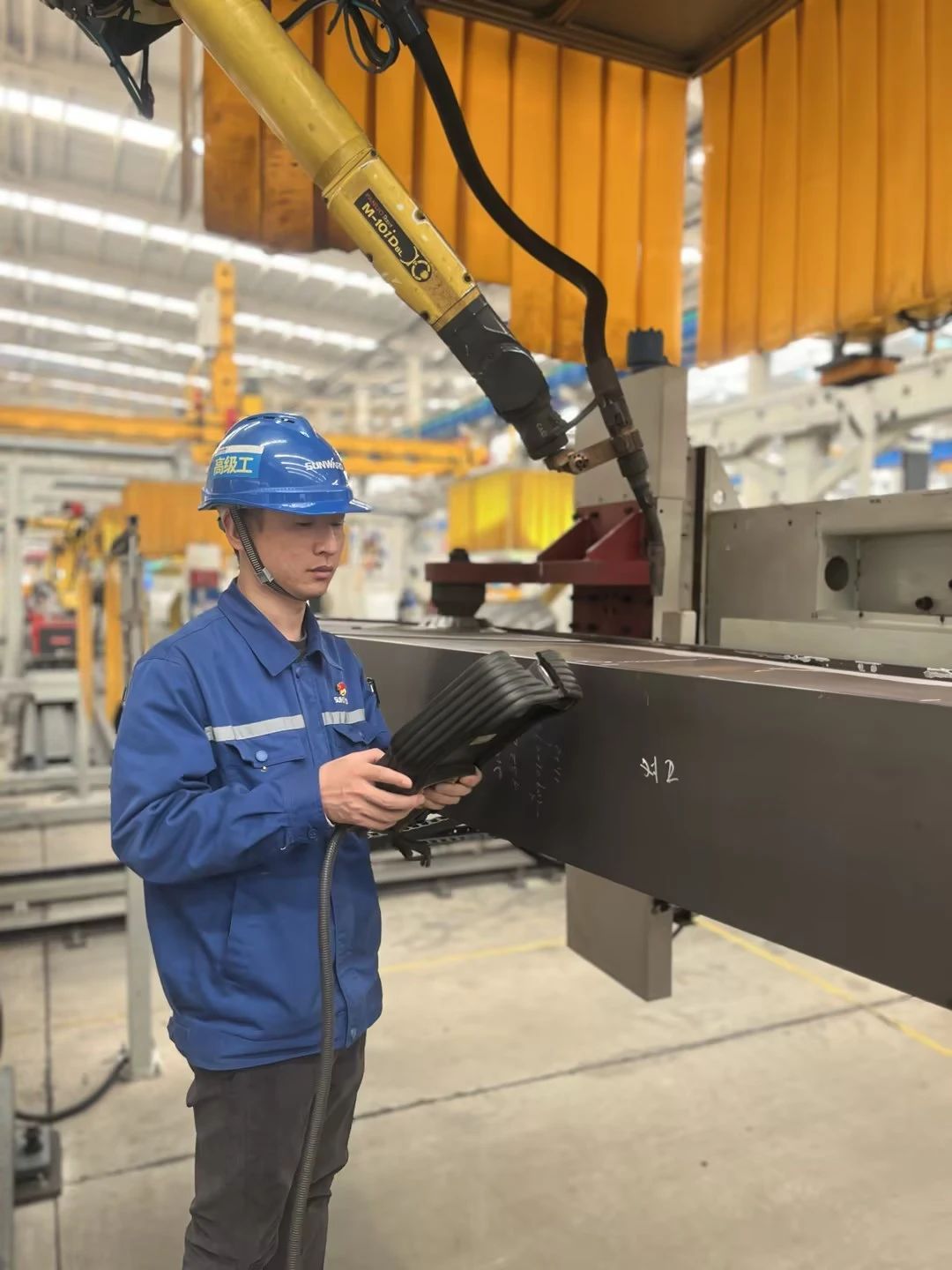 看优德88工匠们怎样用一双巧手“拿捏”事情、创立“事业”