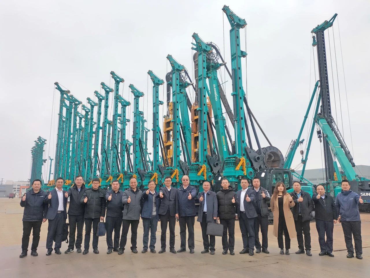 增强全方位相助！中铁二十局到访优德88智能