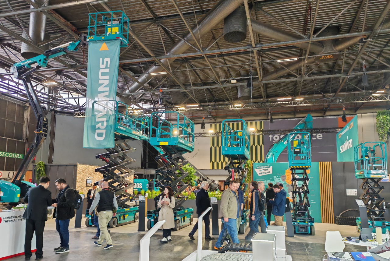 优德88智能高空机械闪灼2024法国工程机械展