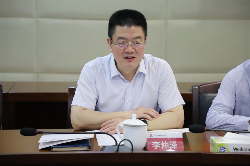 “双向奔赴 相助共赢”优德88智能与中钨高新签署战略相助协议