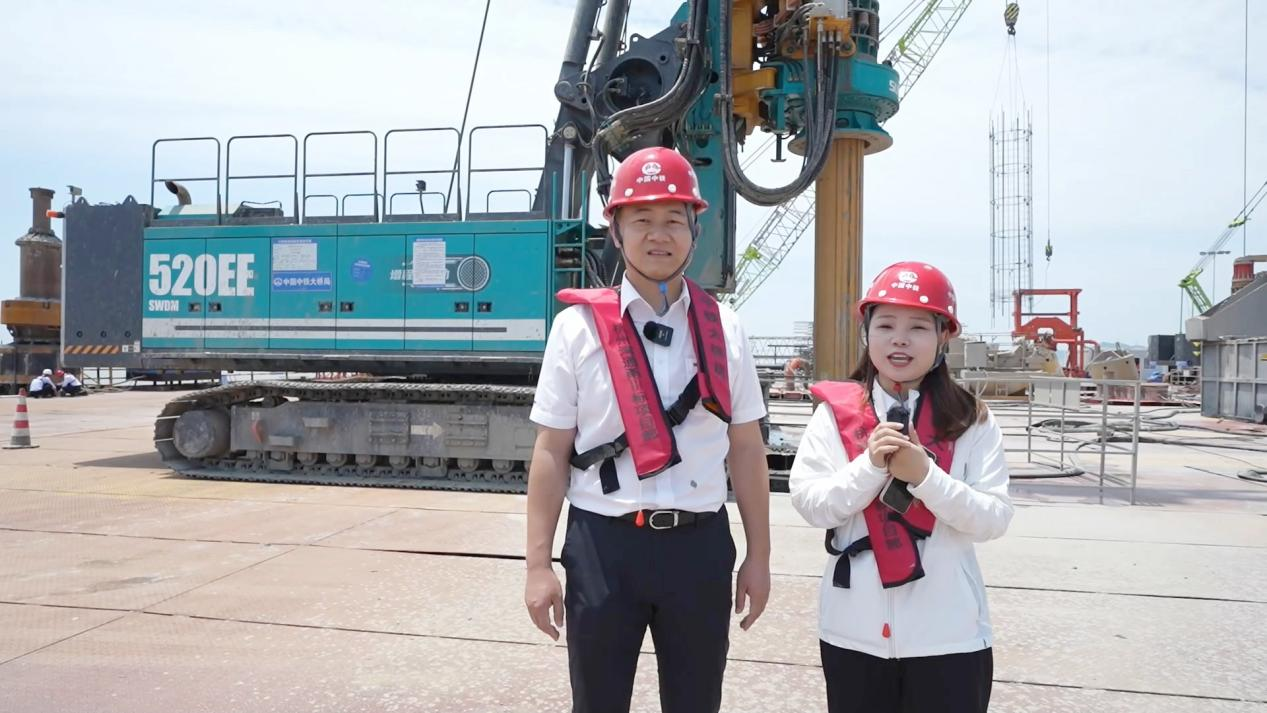 先导式立异，，，，，再推电动新品！优德88智能SWDM520EE增程式旋挖钻机推介会乐成举行