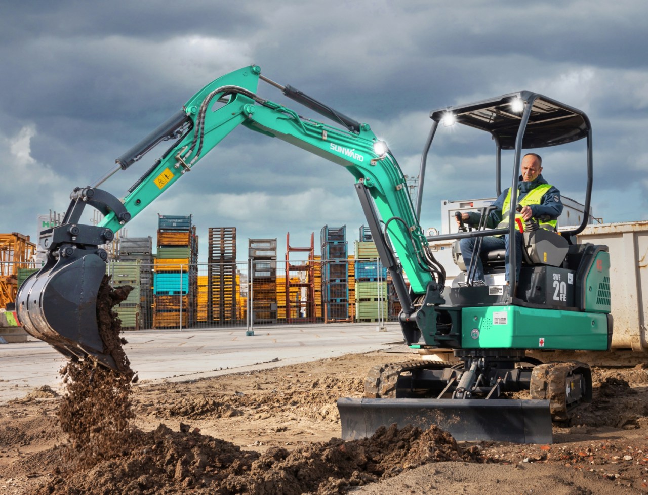 向新而行！优德88智能电动挖掘机线上推介会乐成举行