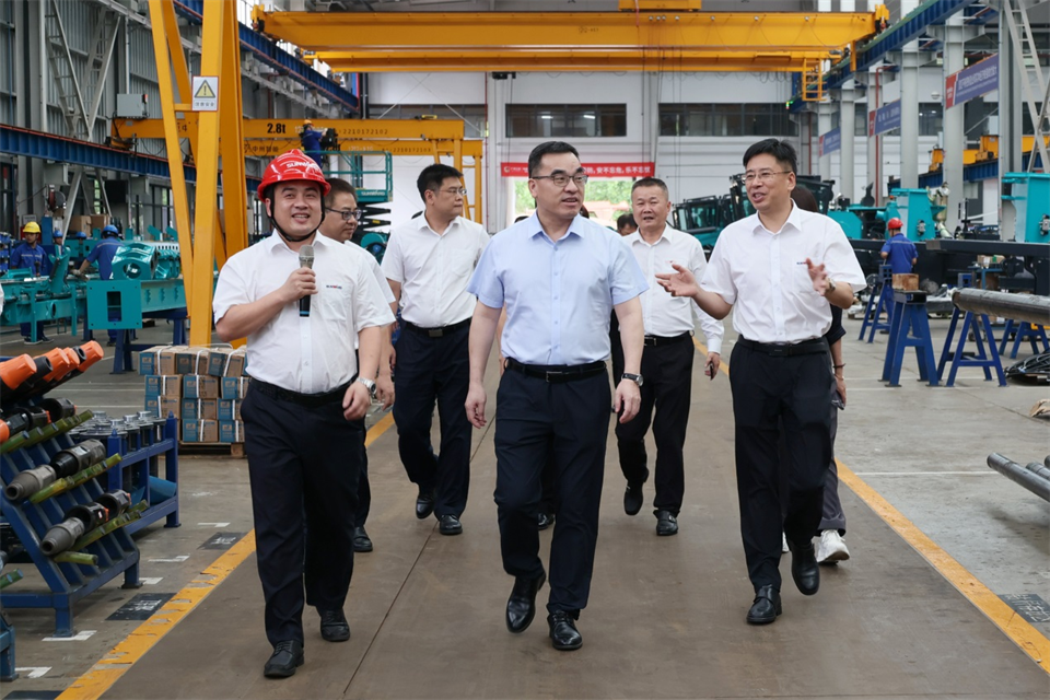 广州工控集团总司理王福铸调研优德88智能生产谋划事情
