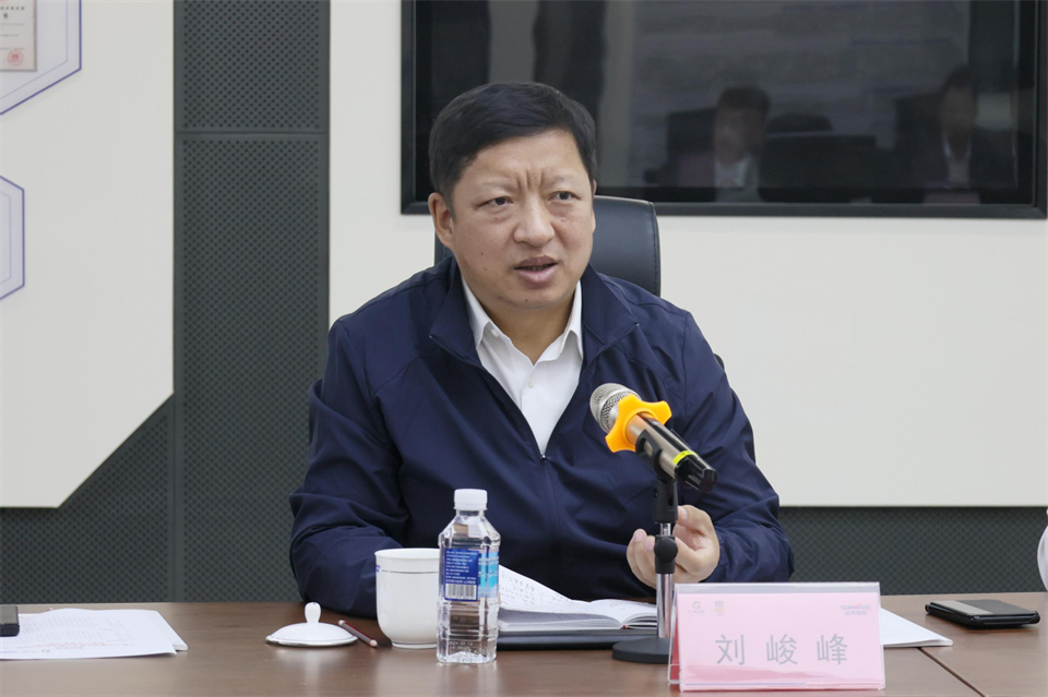 同船出海，，，，共赢未来！中铁九局副总司理刘峻峰一行到访优德88智能