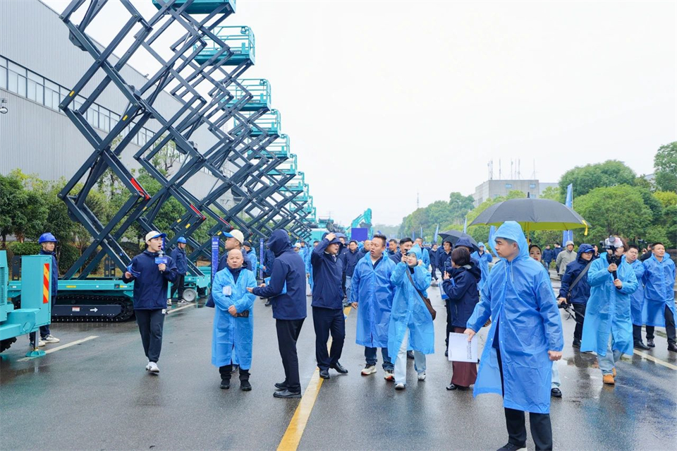 立异引领价值，，，理想成绩未来！优德88智能25周年庆典暨全球客户节盛大举行