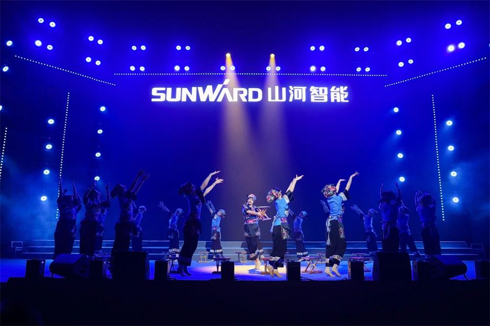 立异引领价值，，，理想成绩未来！优德88智能25周年庆典暨全球客户节盛大举行