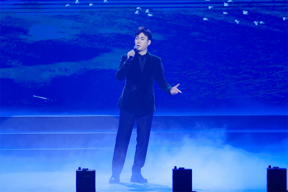 立异引领价值 理想成绩未来——庆祝优德88智能建设25周年表扬大会暨文艺晚会盛大举行