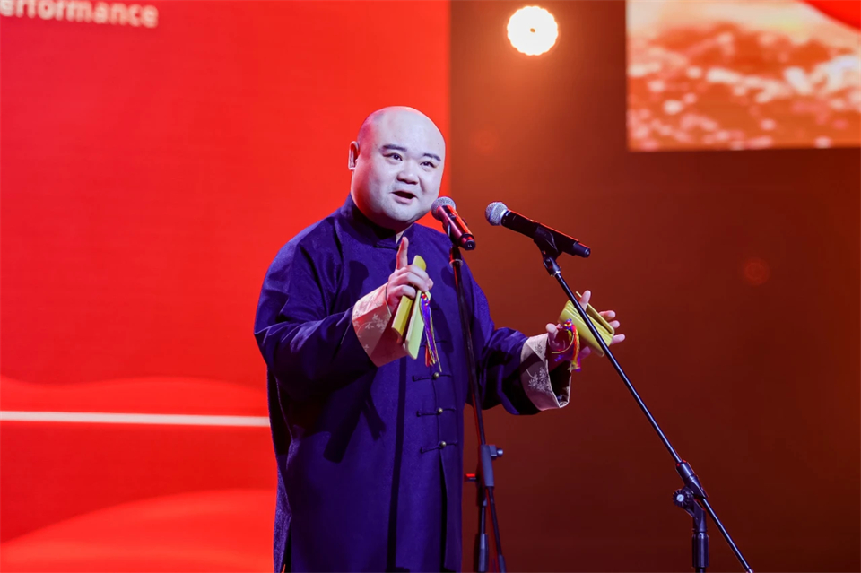 立异引领价值 理想成绩未来——庆祝优德88智能建设25周年表扬大会暨文艺晚会盛大举行