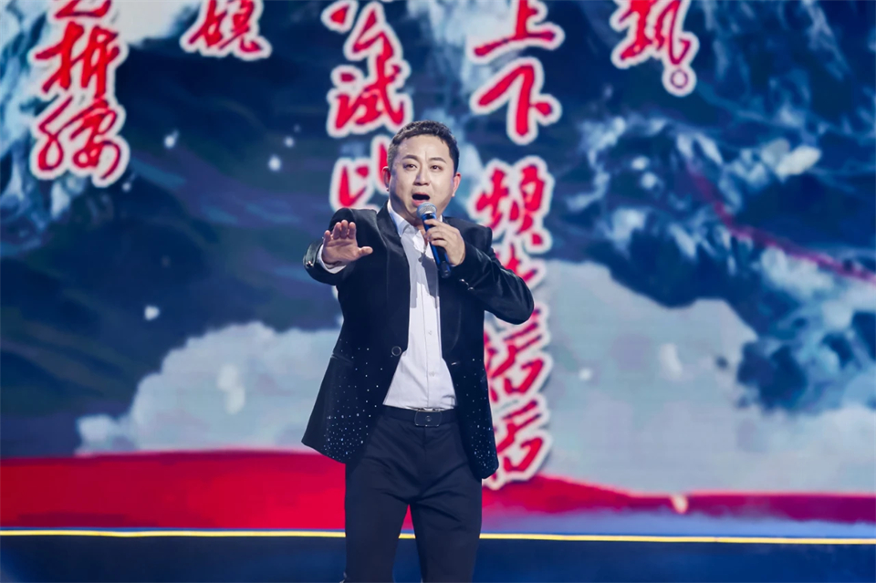 立异引领价值 理想成绩未来——庆祝优德88智能建设25周年表扬大会暨文艺晚会盛大举行