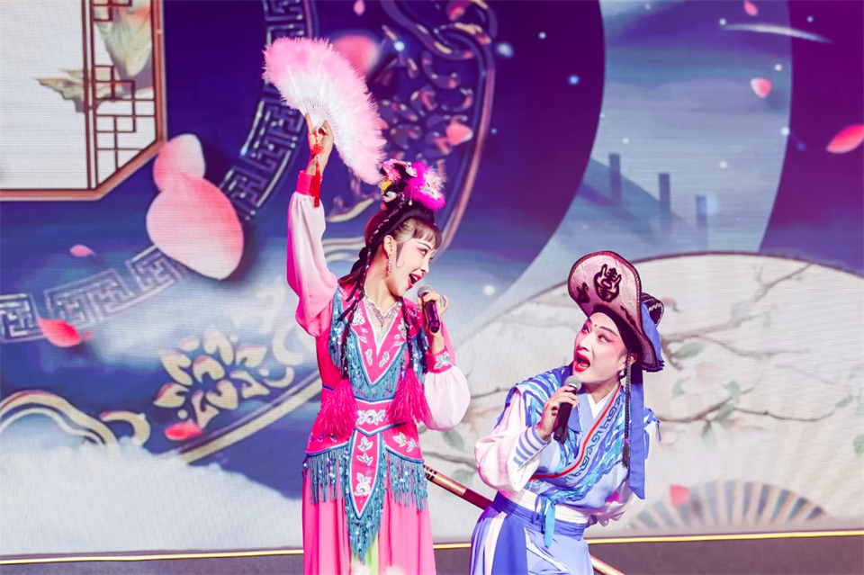 立异引领价值 理想成绩未来——庆祝优德88智能建设25周年表扬大会暨文艺晚会盛大举行