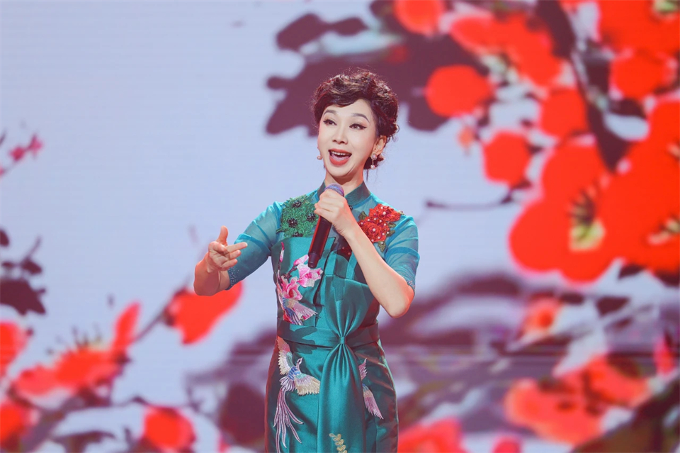 立异引领价值 理想成绩未来——庆祝优德88智能建设25周年表扬大会暨文艺晚会盛大举行