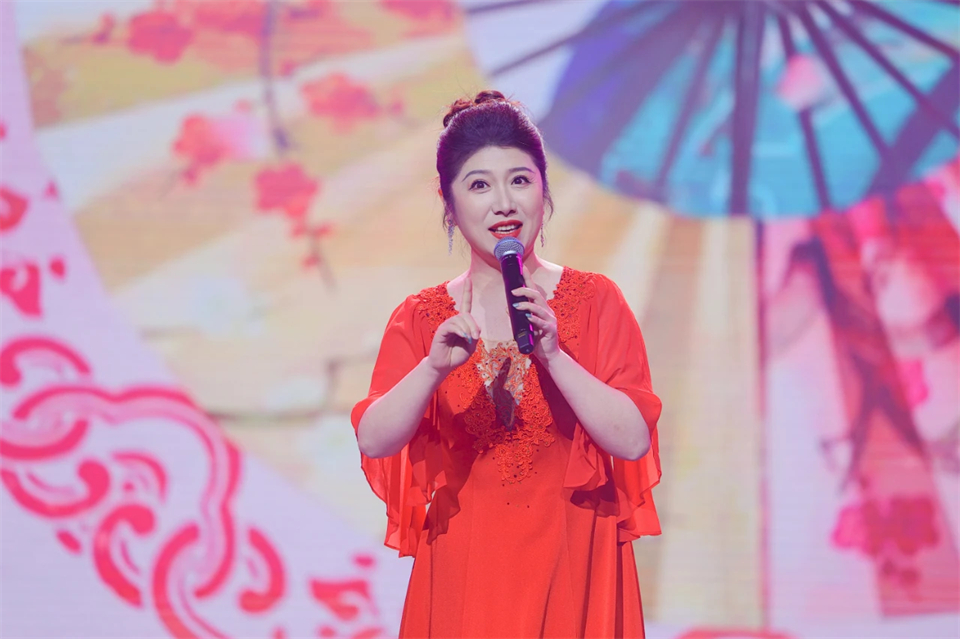 立异引领价值 理想成绩未来——庆祝优德88智能建设25周年表扬大会暨文艺晚会盛大举行