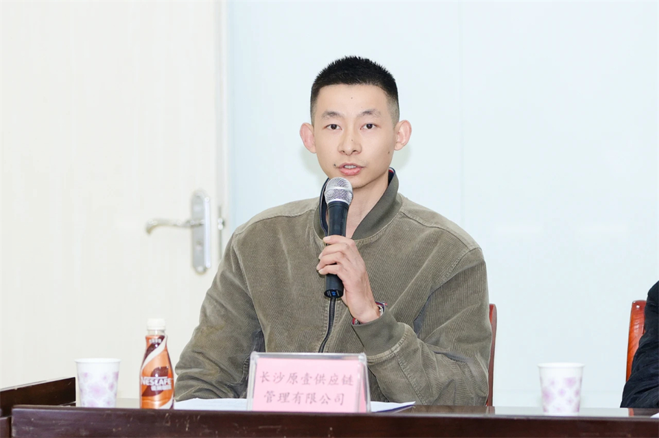 长龙街道、优德88智能召开首届年货盛惠暨送春联文化惠民活动事情聚会