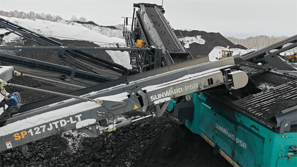 不惧-30℃极寒挑战，，，，，，优德88普石勒破碎筛分装备稳固运行！