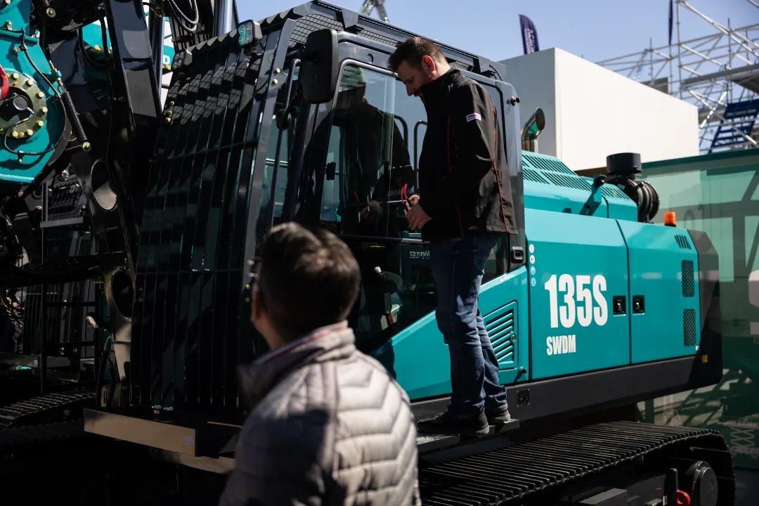 Bauma 2025 | 高端定制！优德88智能Pro系列旋挖钻机燃爆全场