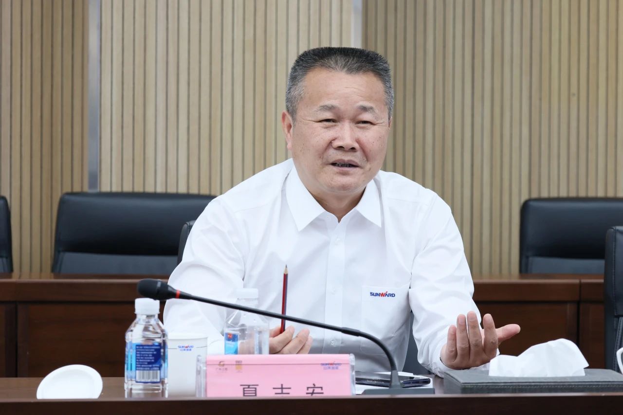 共促中国制造扬帆外洋！中国出口信用包管公司到访优德88智能