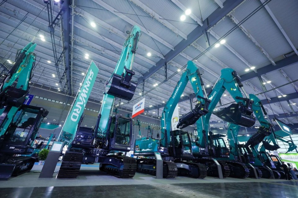 2025 CICEE | 从简单工具迈向多元化解决方案，，，优德88智能泛起非凡挖掘机风范