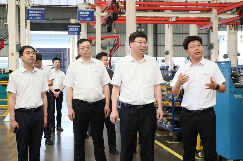 中国工程院院士、中南林业科技大学党委书记吴义强一行到优德88智能开展访企拓岗活动