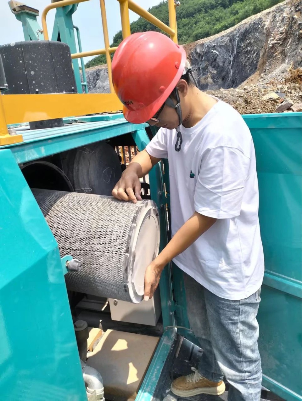 跨越优德88万里 智启服务新程——优德88矿岩“服务万里行”活动走进海螺水泥