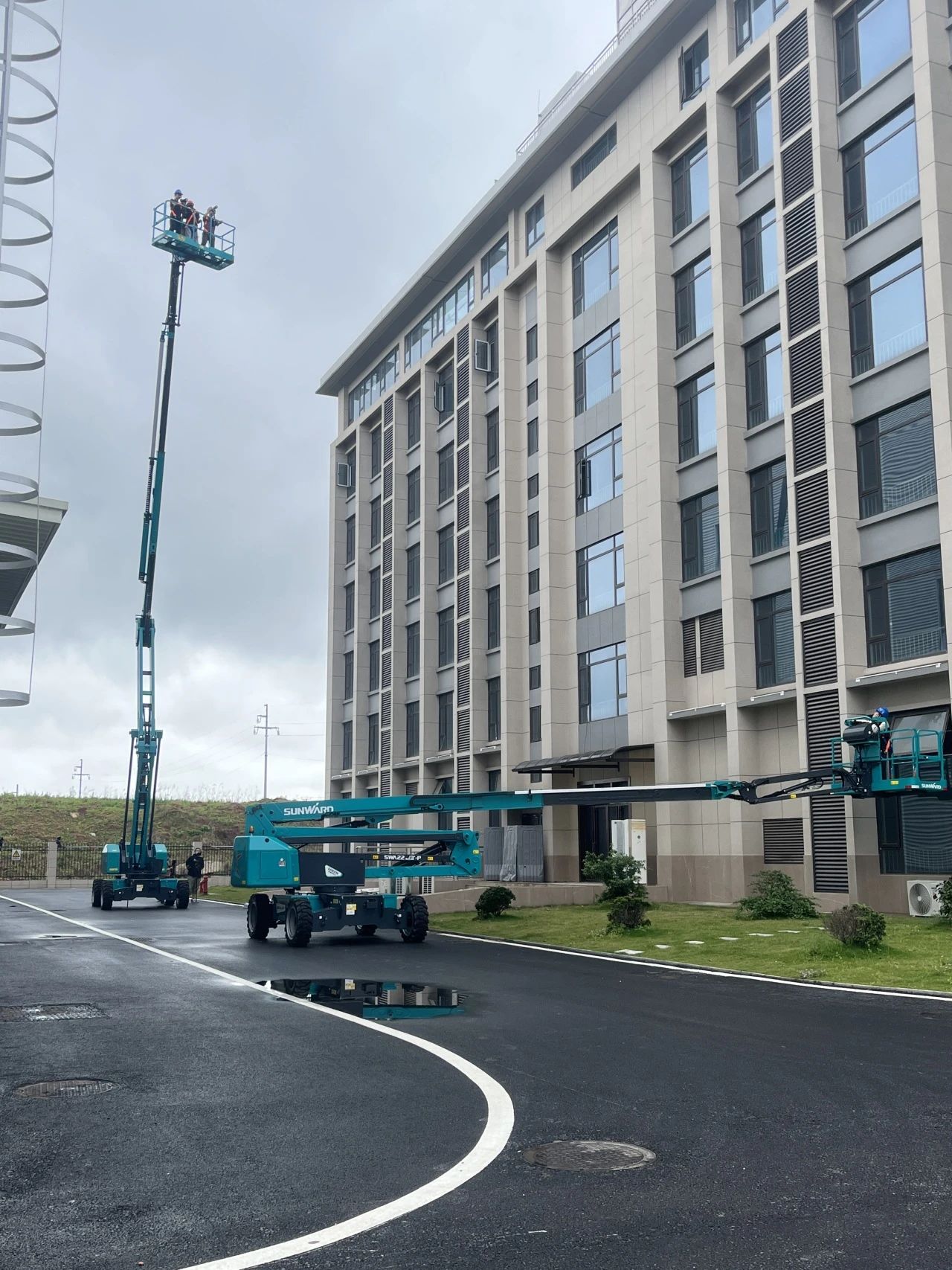 优德88智能高空机械亮相《最先推理吧3》，，，，，，与明星共赴