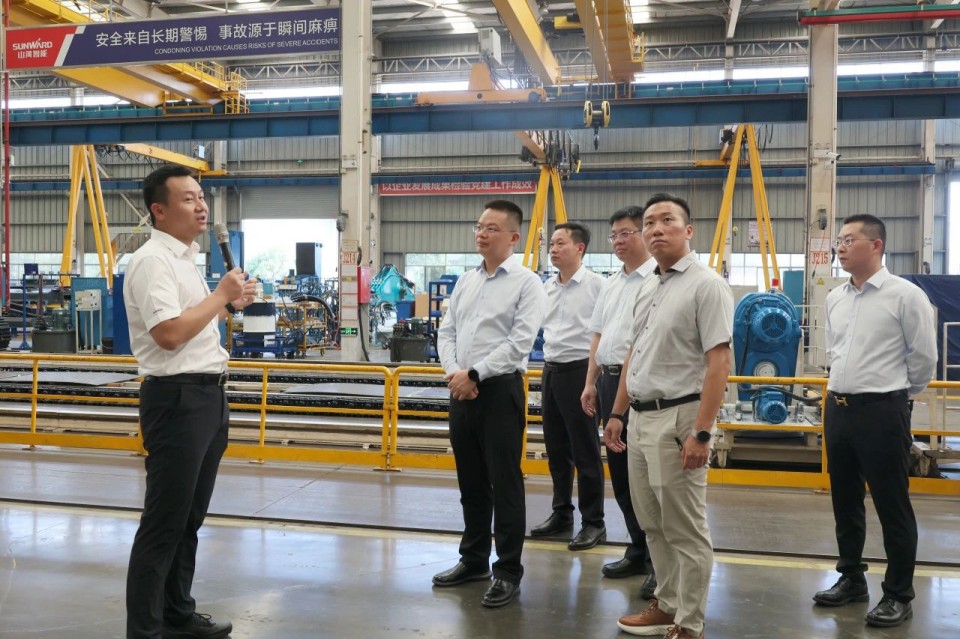 共商相助，，，，，建华控股有限公司董事长汪贵华到访优德88智能