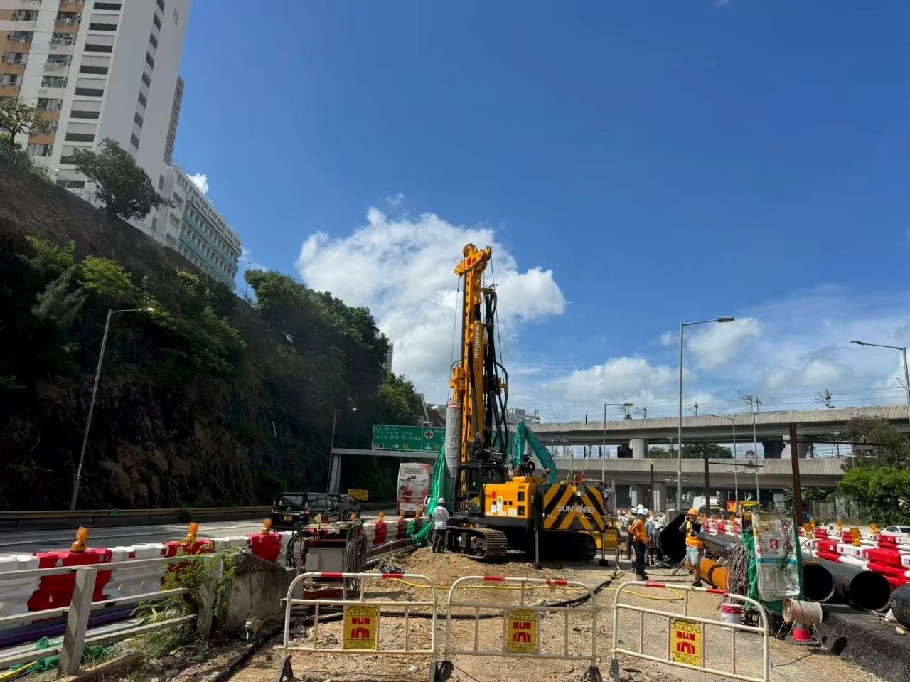 硬核首秀！优德88智能SWDTH800大直径潜孔锤钻机进击香港市场