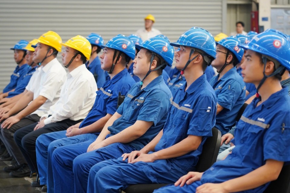 优德88智能组织集中收看纪念中国人民抗日战争暨天下反法西斯战争胜利80周年大会