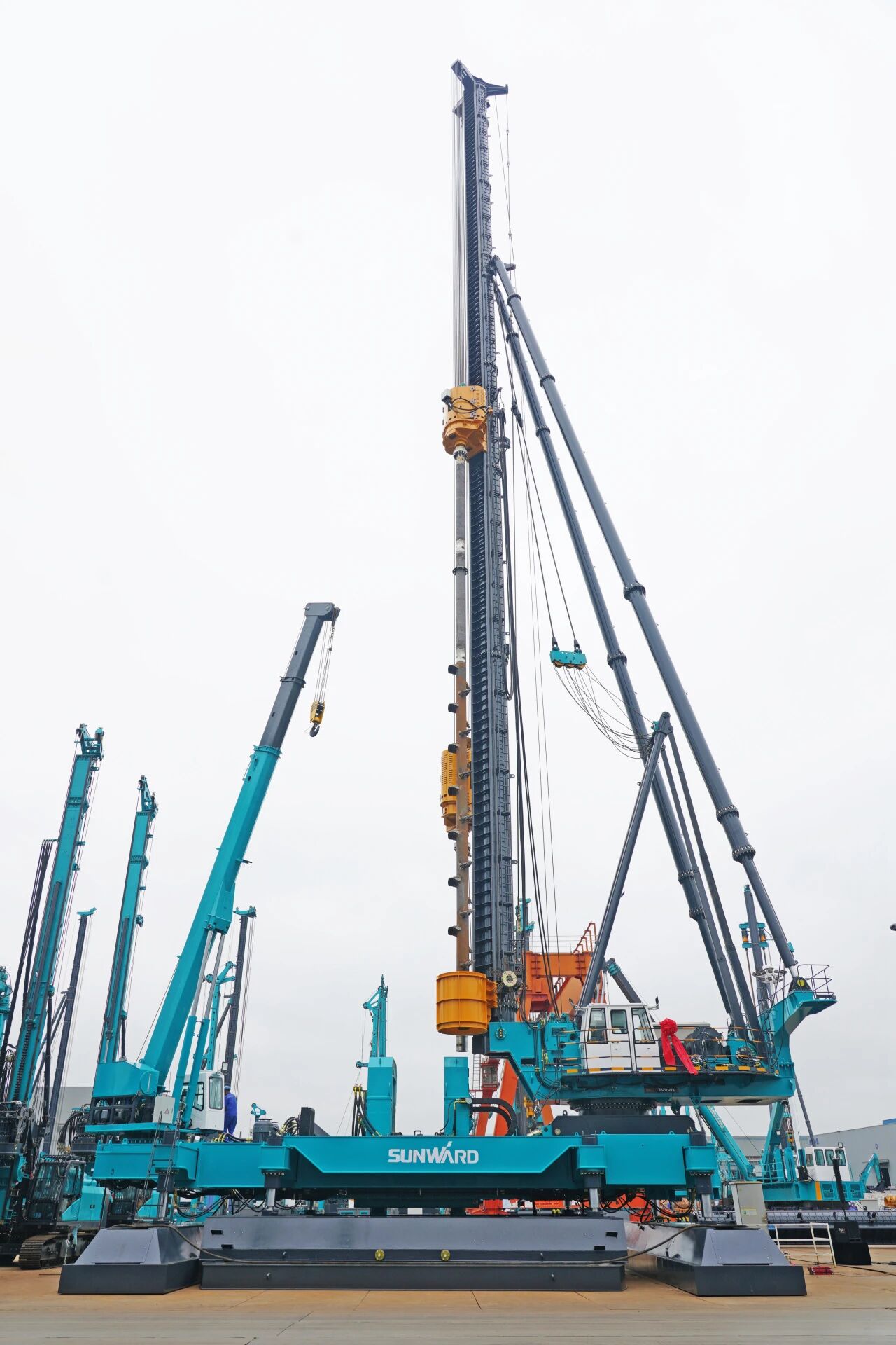 破局深基施工！优德88智能搅拌中掘植桩一体机重磅交付