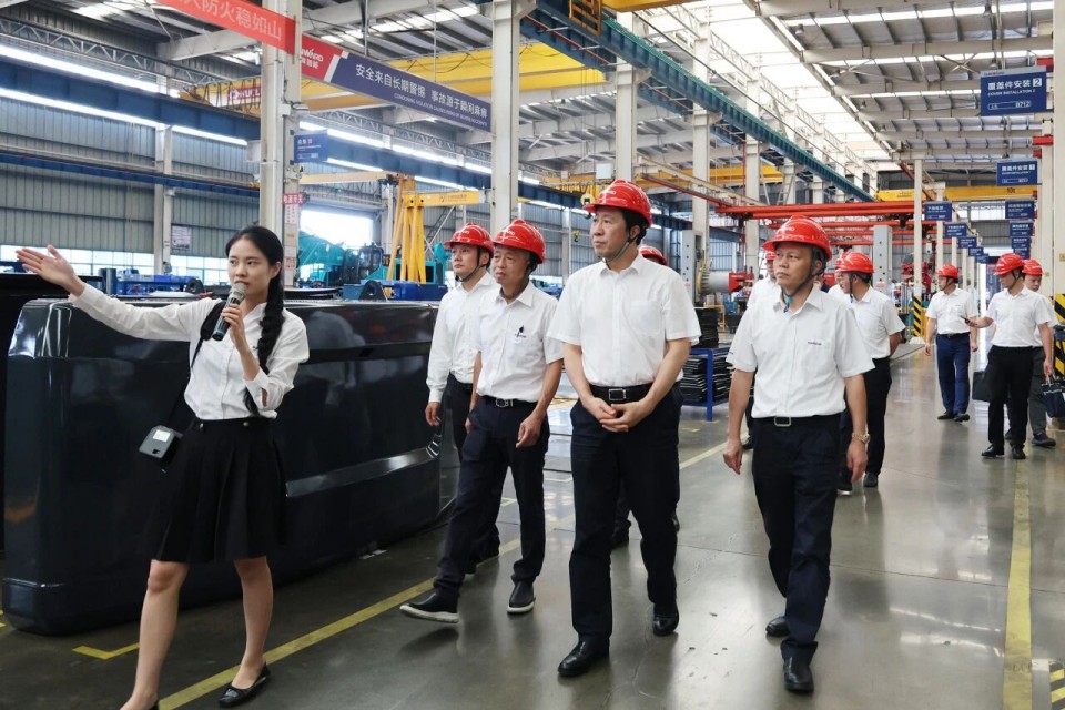 中国煤炭地质总局局长马刚到访优德88智能，，，，，，同谋绿色智能矿山装备生长新路径