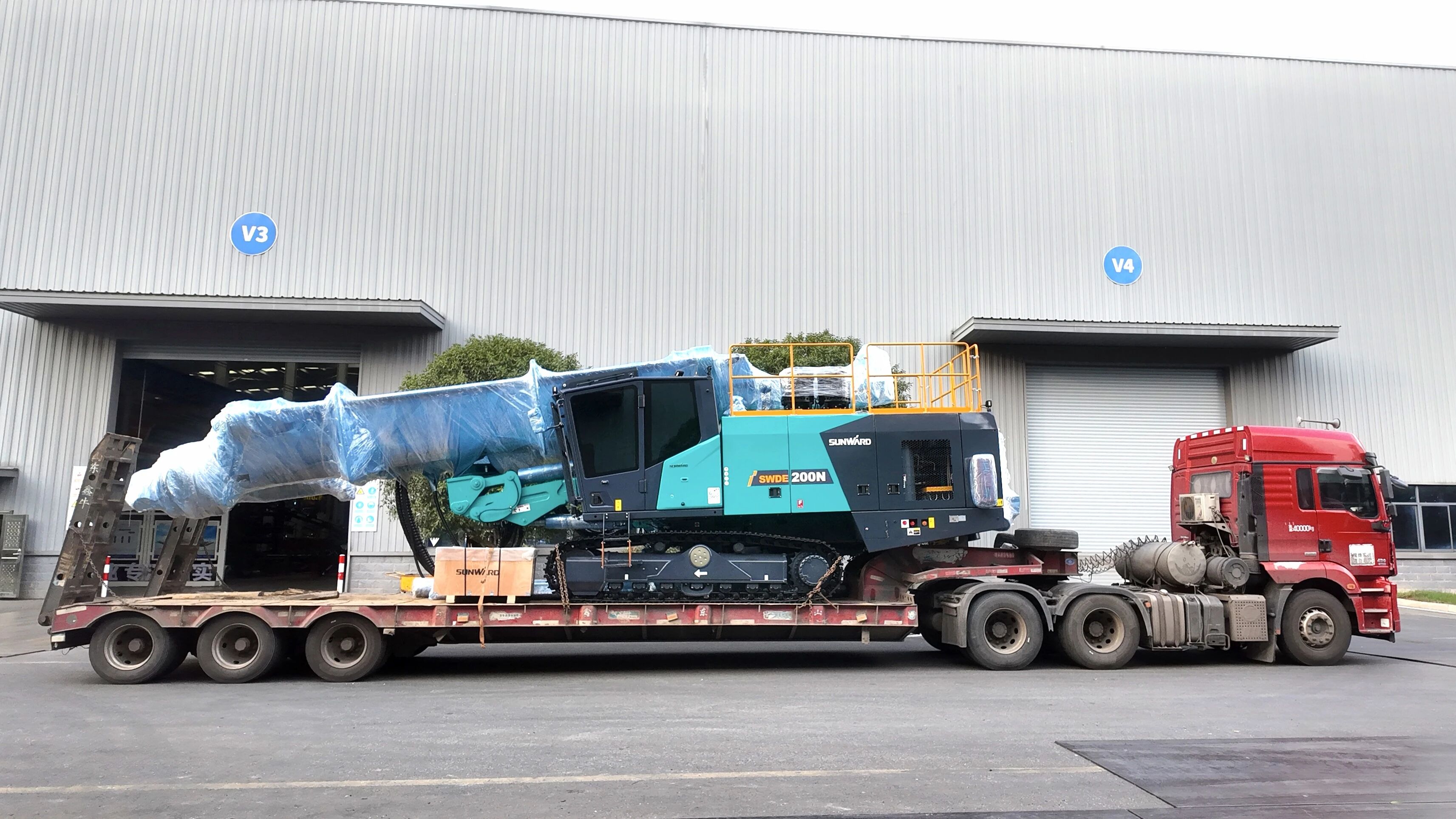 挑战高海拔高寒工况，，，优德88智能臂式潜孔钻机登陆南美市场