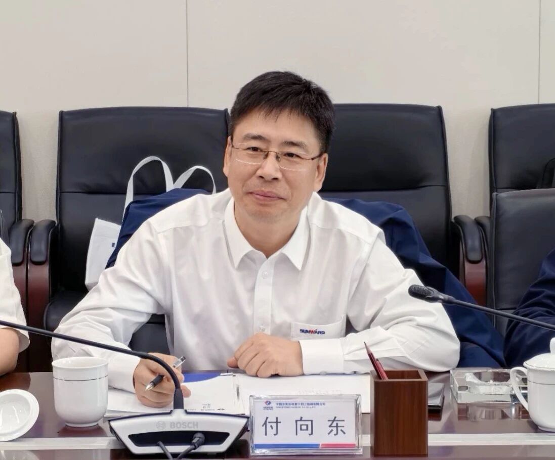 优德88智能与中国水电十四局座谈，，，，同谋水利水电装备智能化绿色化生长