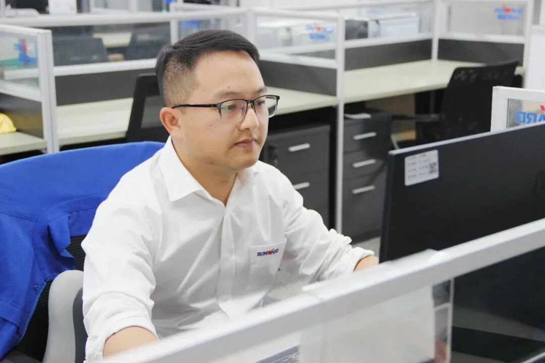 我的匠心 | 手艺支持工程师覃。。。。。捍笫伦饔谙，，，，，难事作于易