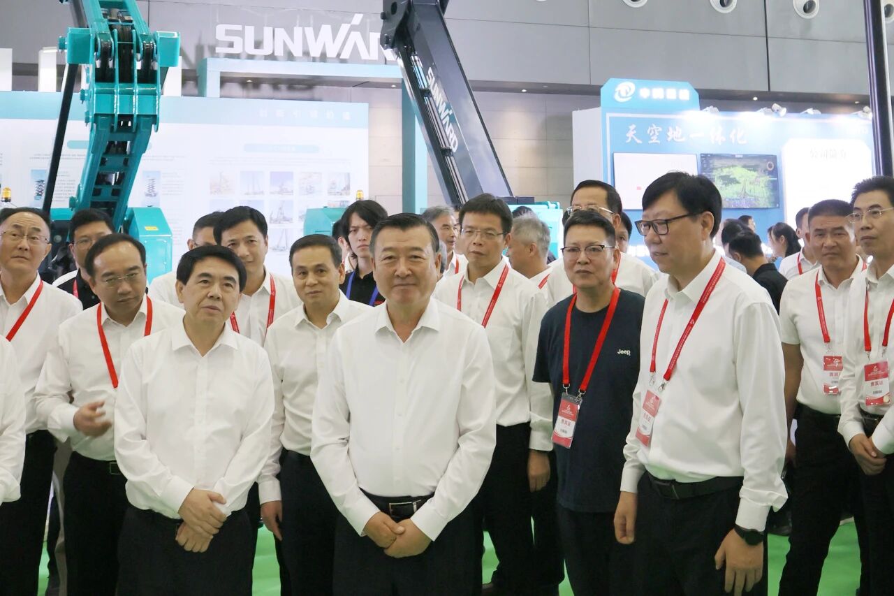电动装备助力绿色制作，，，，优德88智能亮相2026长沙筑博会